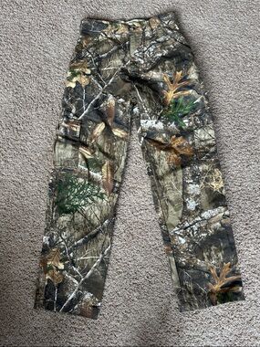 NWOT Camo Cargo Hunting Pants - Realtree-Style Camo